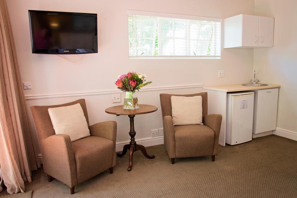 First Avenue Guesthouse พอร์ตเอลิซาเบธ ภายนอก รูปภาพ